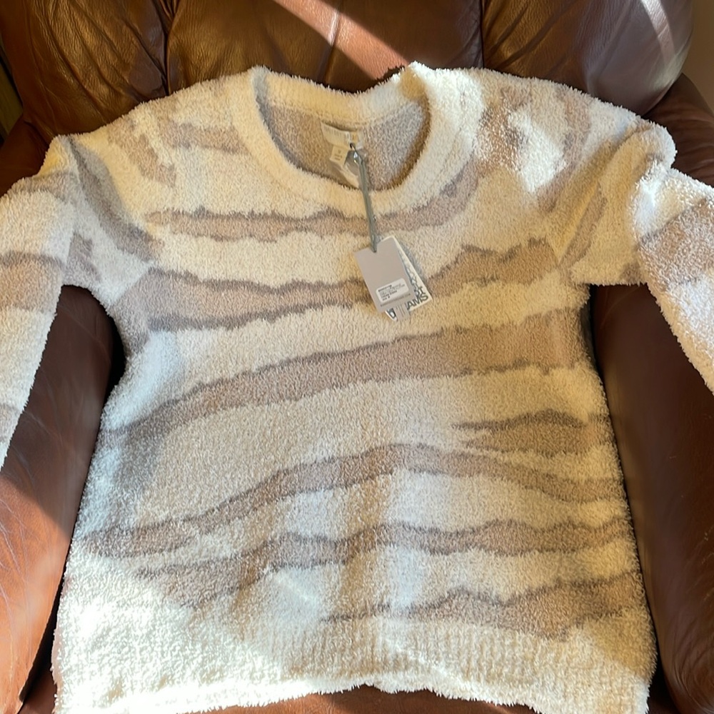New Bareford dreams Cozy Chic  reversible pullover. Zebra print,long sleeves.